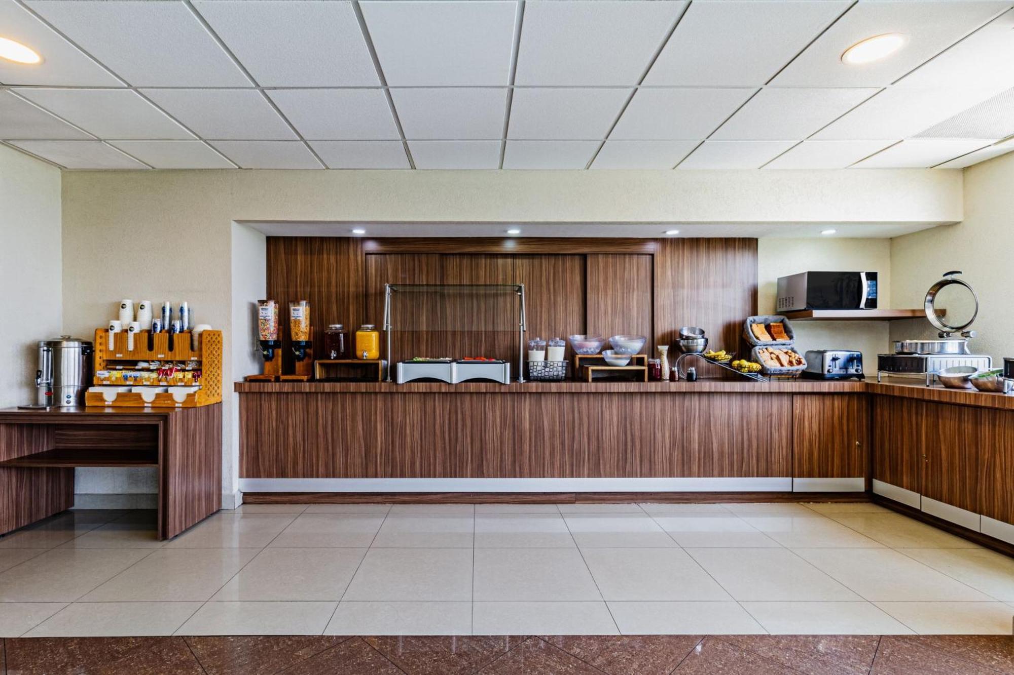 City Express By Marriott Tuxtla Gutierrez Exterior photo